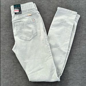 INC Skinny Leg Jeans NWT Sz 2